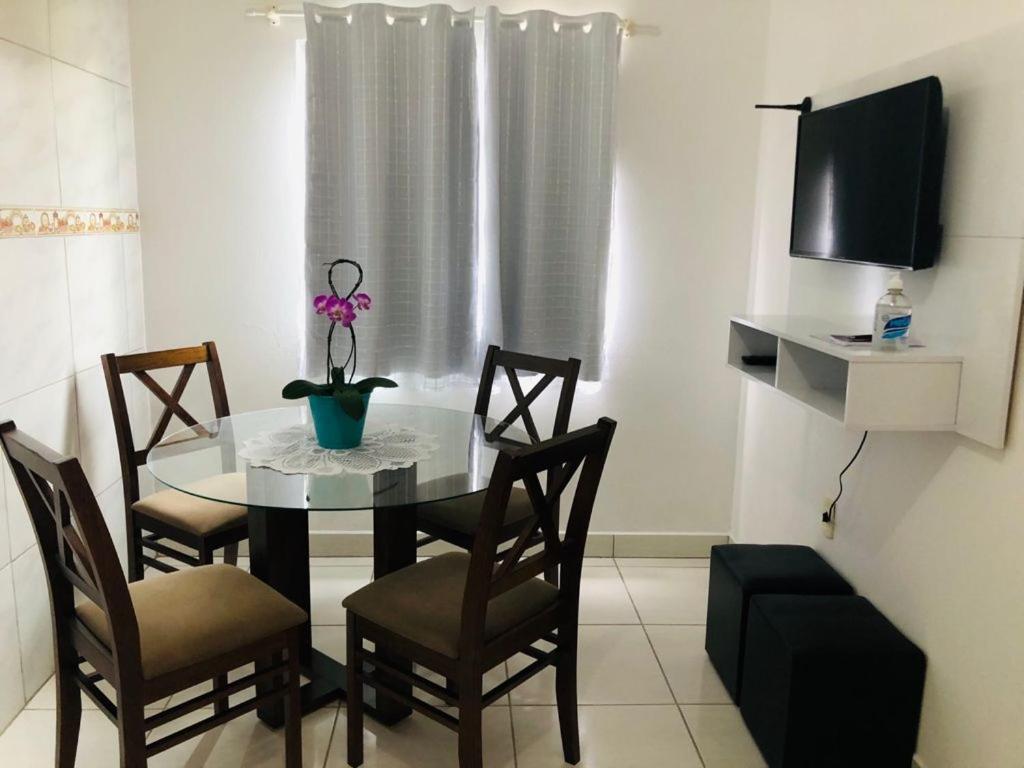 Apartamento Em Floripa -Muito Proximo Ao Aeroporto Lägenhet Florianópolis Exteriör bild